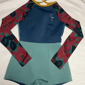 Dara Surf Suit in Sahi seea